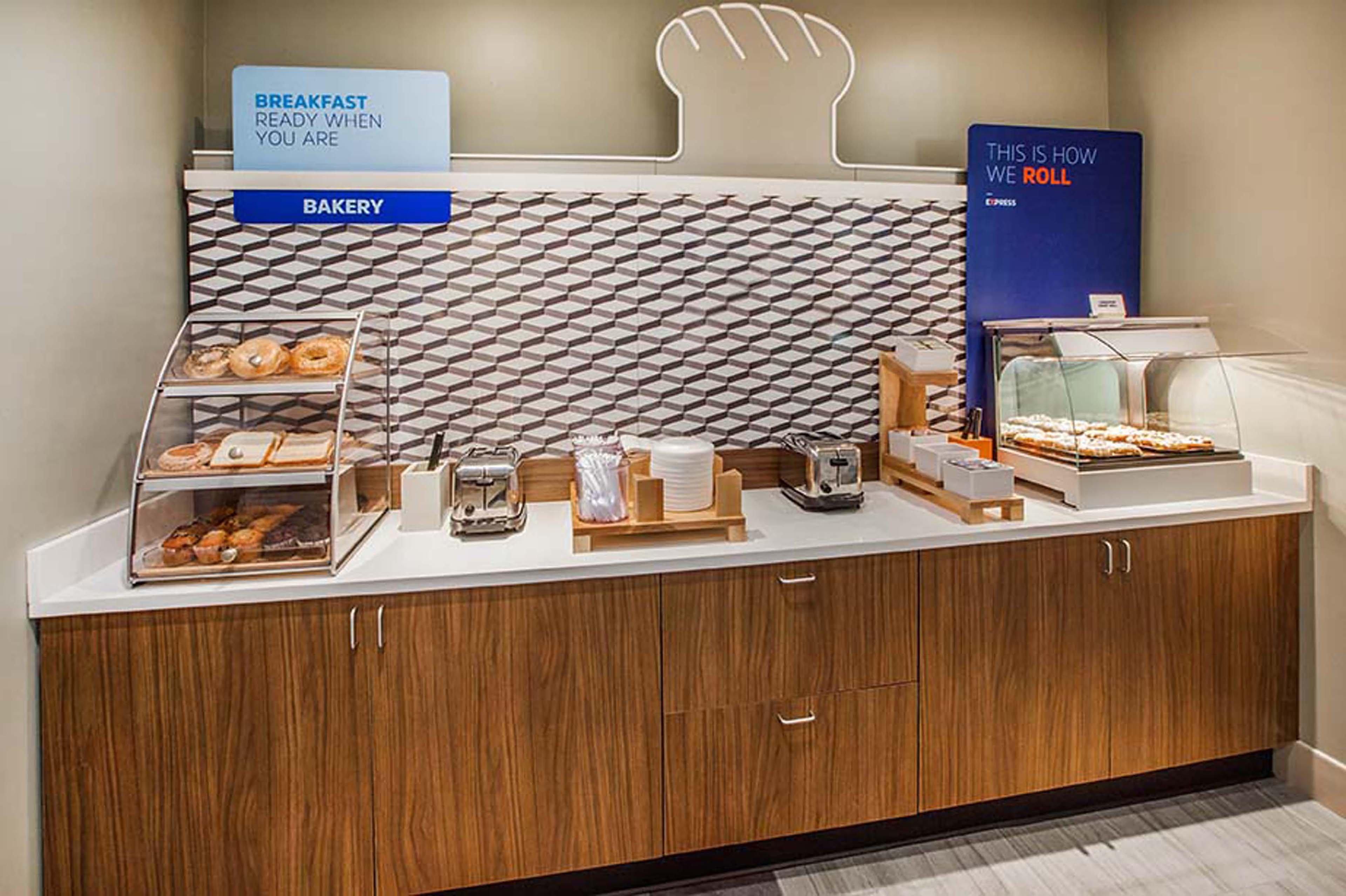 Holiday Inn Express & Suites Midland Loop 250 By Ihg Экстерьер фото